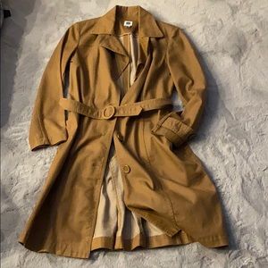 Gap light coat